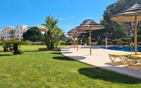 2 Terrace Town House